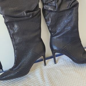 Vince Camuto Elegant Black Boots